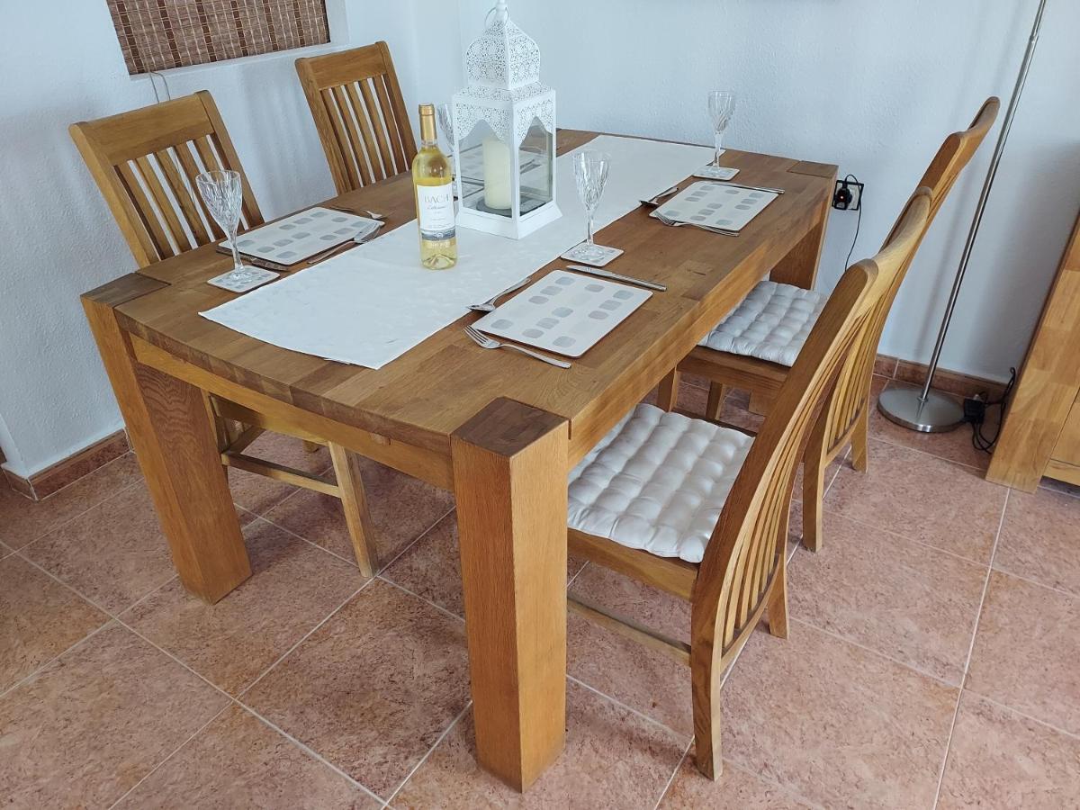 Orihuela - Sleeps 6 - Pool - Parking - Petfriendly Villa Bagian luar foto