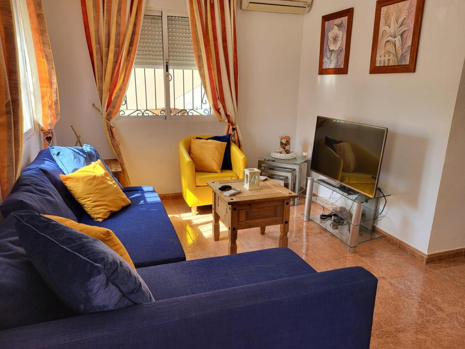 Orihuela - Sleeps 6 - Pool - Parking - Petfriendly Villa Bagian luar foto